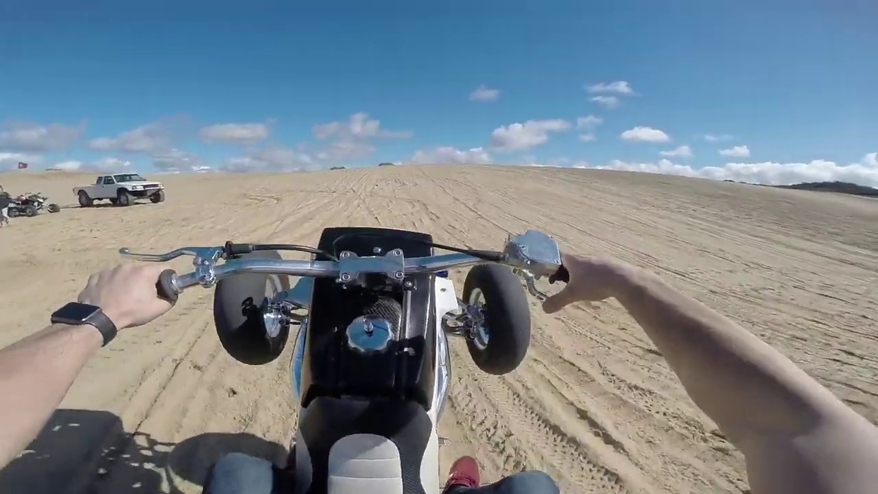 Drag Racing a Yamaha BANSHEE!!!