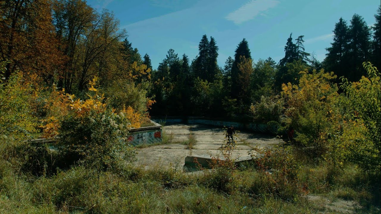 LUR  - NA KROVU GRADA (2023)