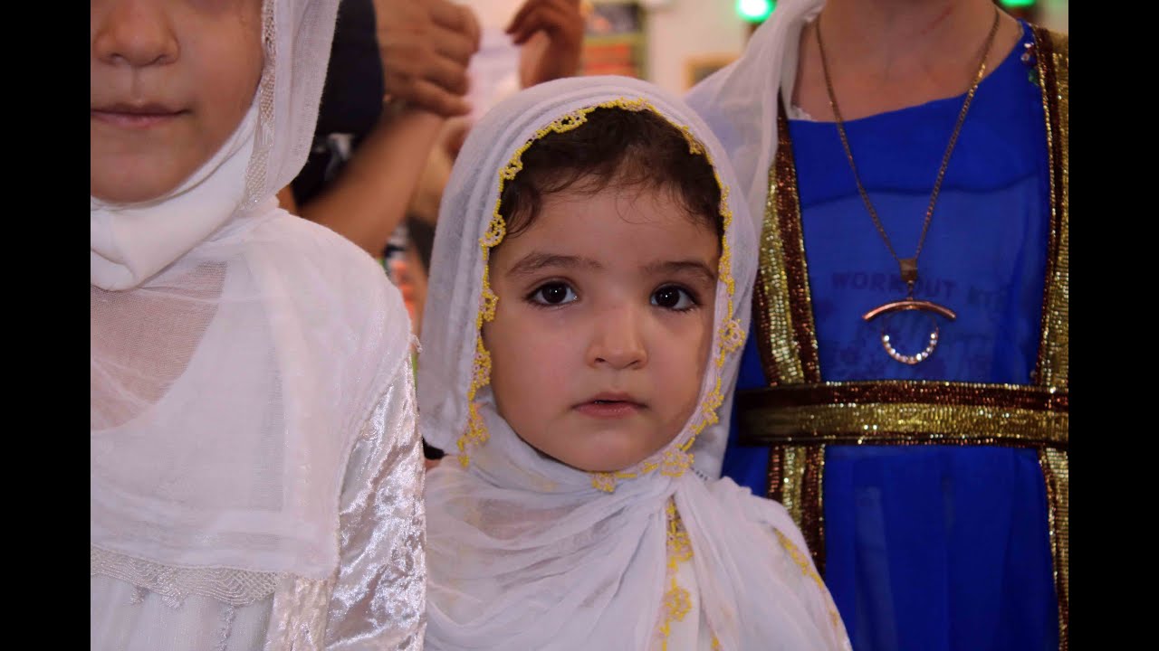 ديرك/ جانب من حفل تكريم طلاب حافظا للقران الكريم وذلك لاكثر من 500 طفل من الجنسين وتم توزيع الهدايا