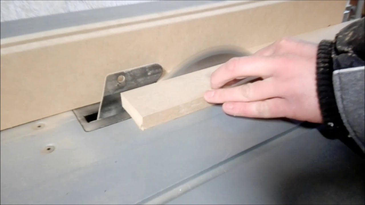 Modifica guida parallela banco sega......(Change saw table parallel guide)