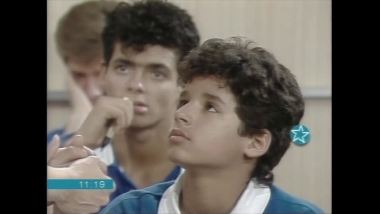 Por Siempre Amigos : Charlie e a chegada da nova aluna