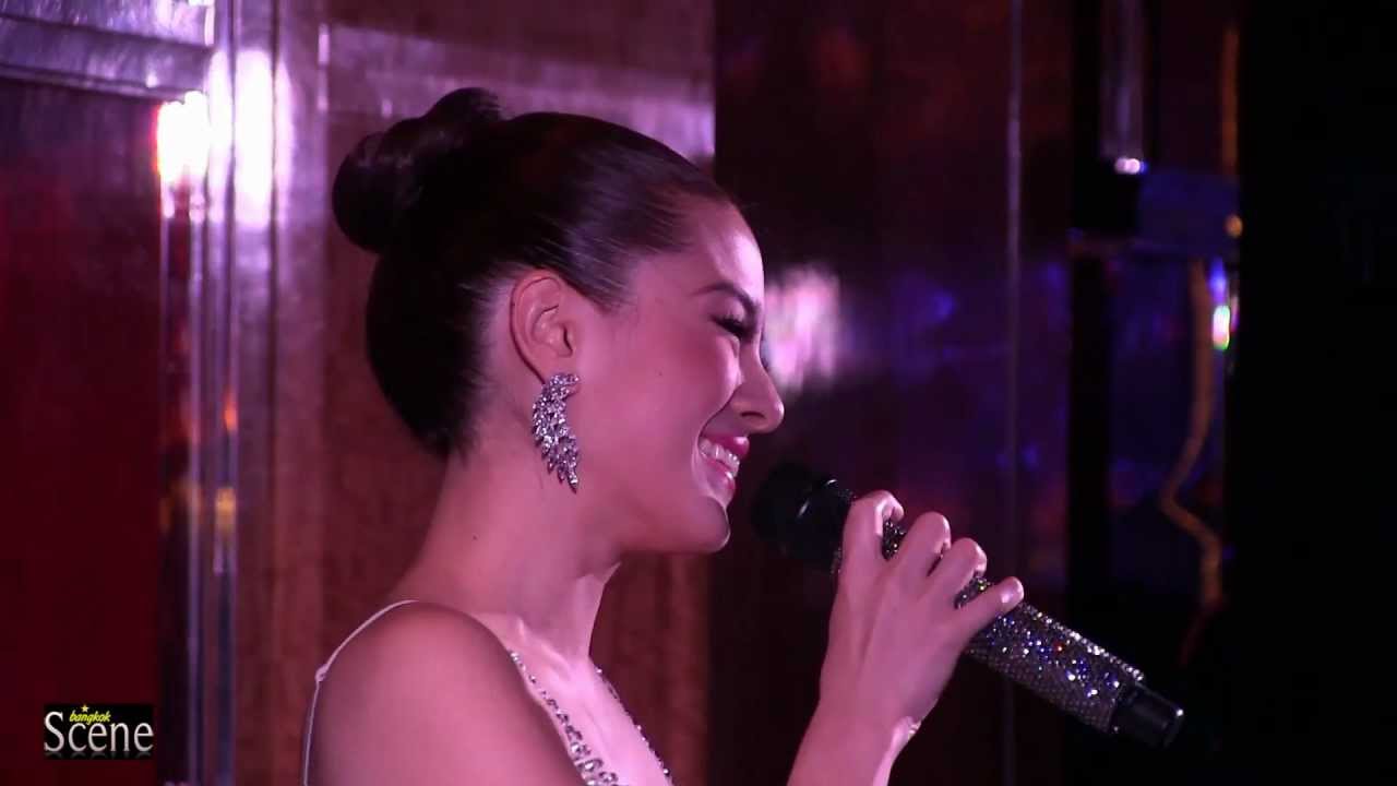 Lydia sings 