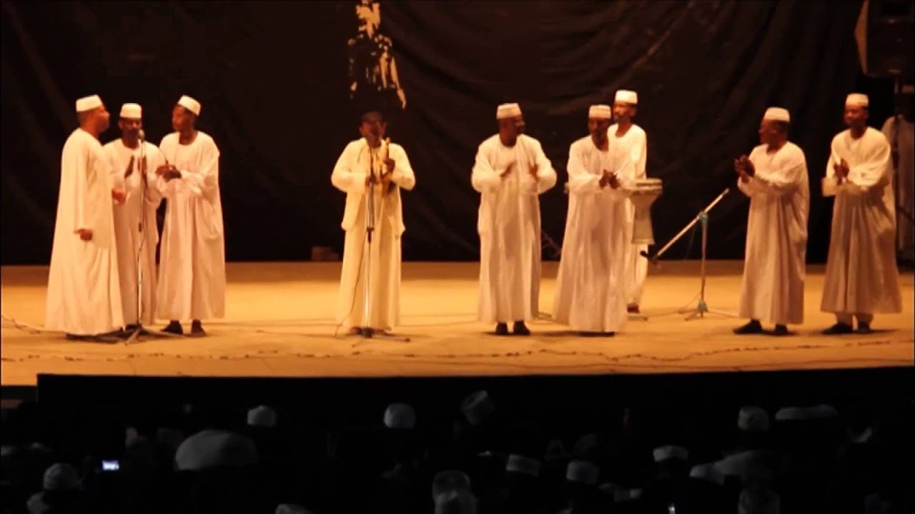 إبداعات محمد النصري .حفلة المسرح القومي أمدرمان5/7/2013.الجزء1