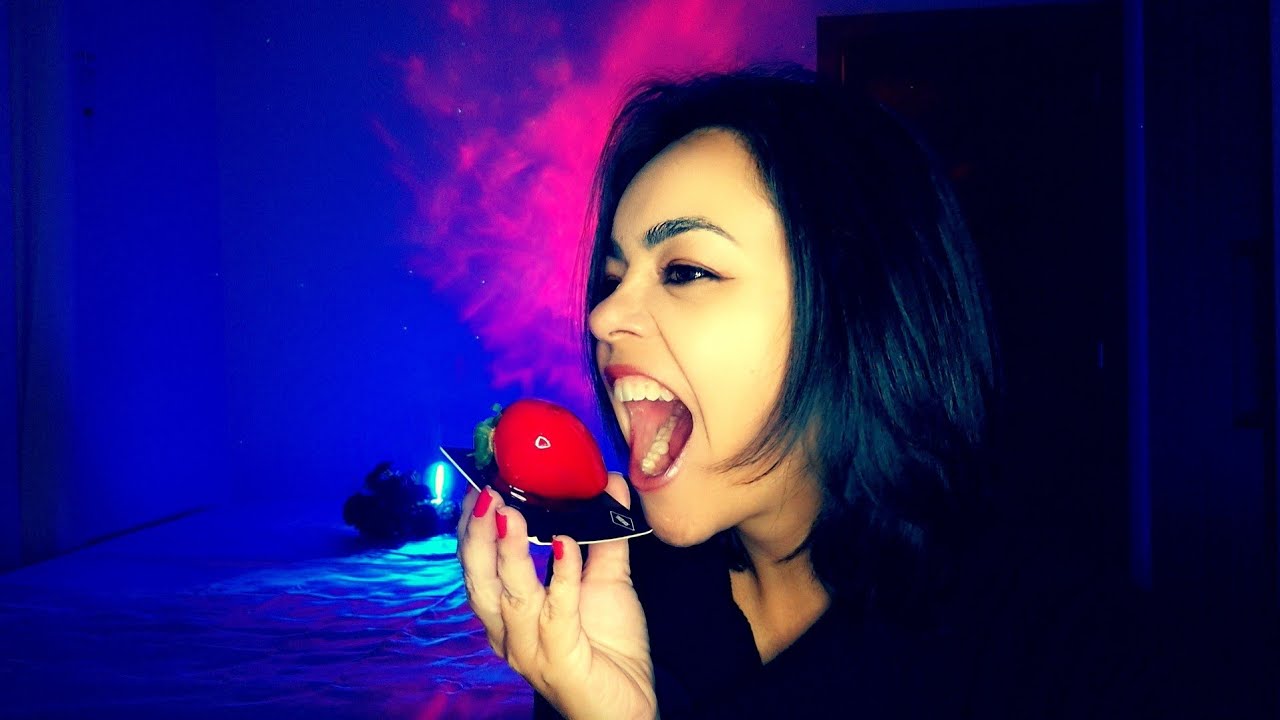 #ASMR # Adivinha?? esse Morango do Amor ...🤣🤪