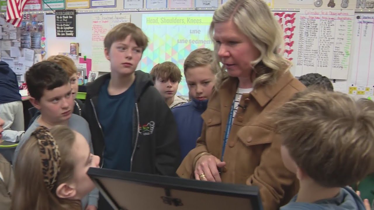 Suburban elementary school teacher leads with kindness and inclusion | Good News Chicago