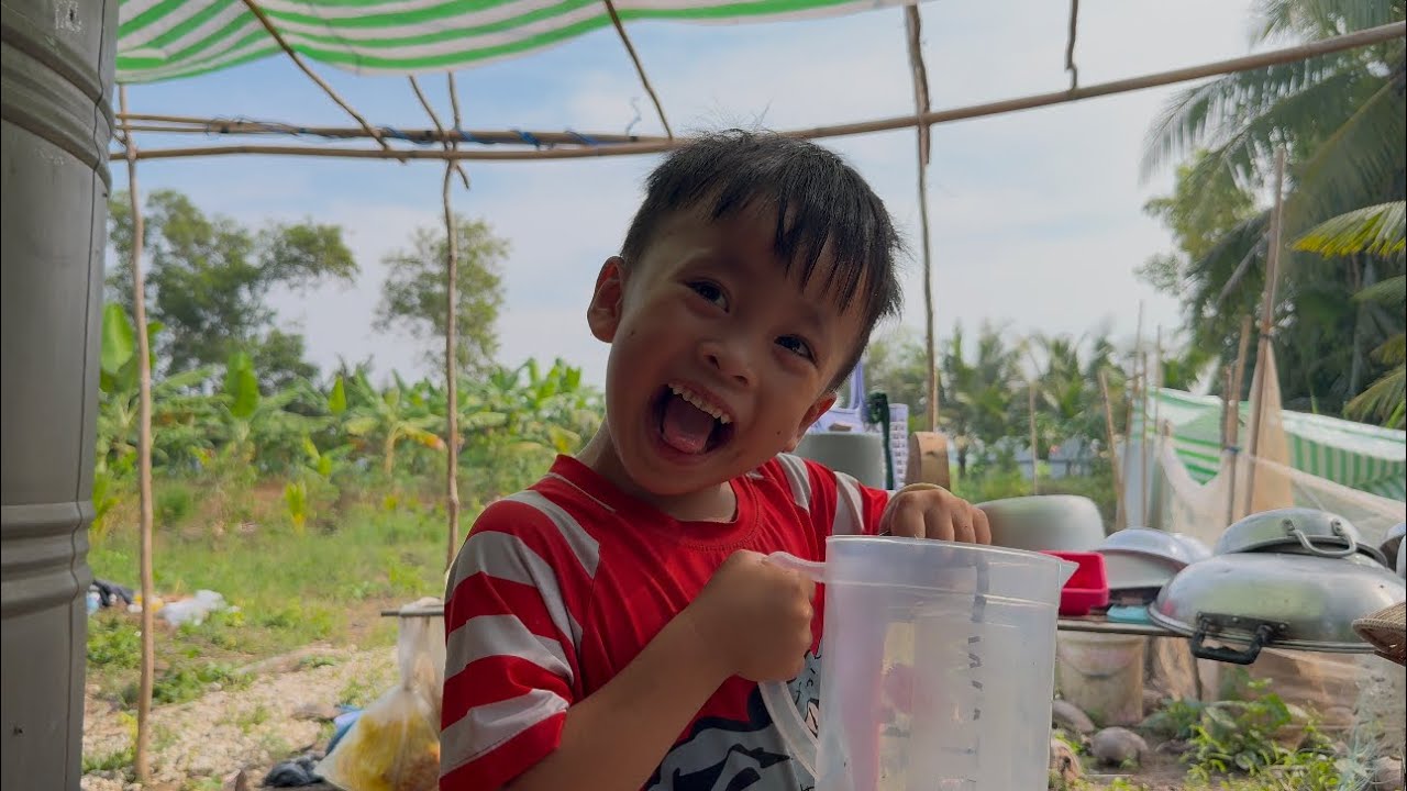 Chuột Khóc Nức Nở Vì Mẹ Thả Con Lươn Xuống Mương Không Cho Chuột Chơi 