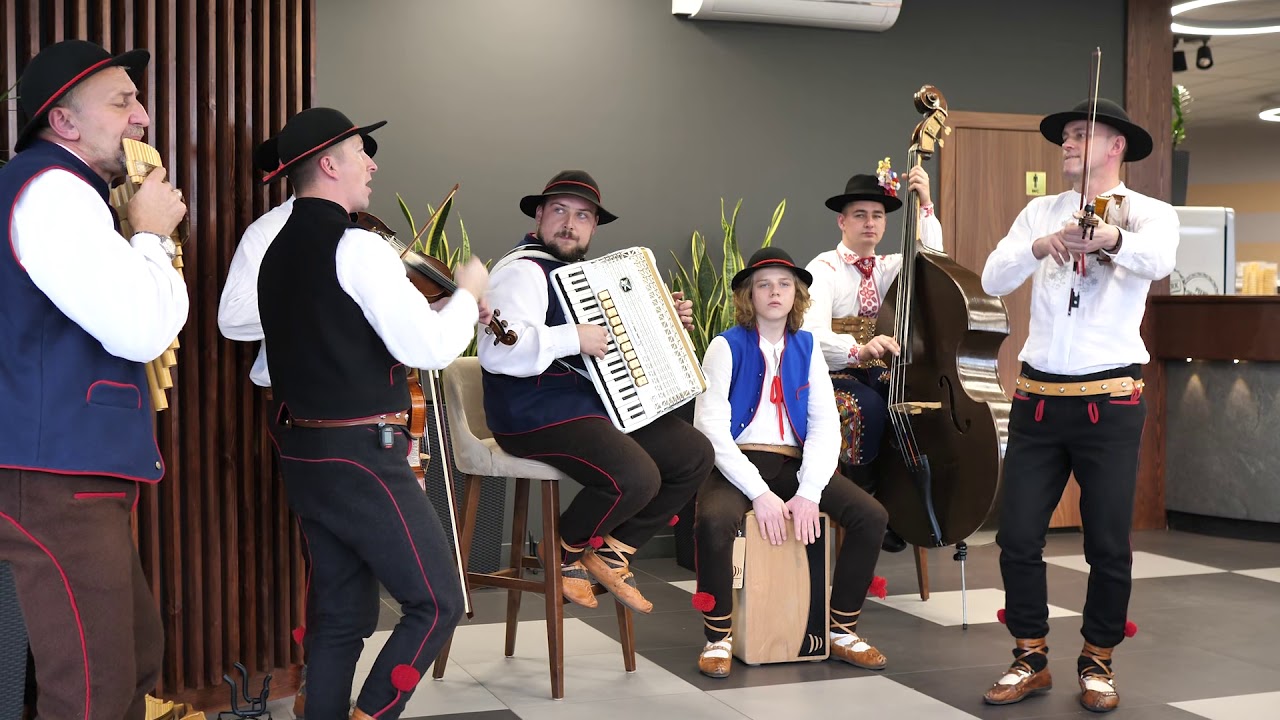 Kapela Folkowni - fragmenty koncertu  (Muszyna 2019.11.03)