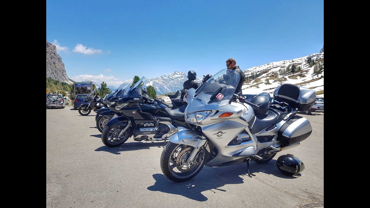 Riding through the Dolomites - Honda Pan European ST 1300