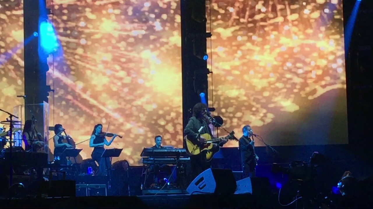 Jeff Lynne's ELO - All Over The World (Alone In The Universe Tour 2017)