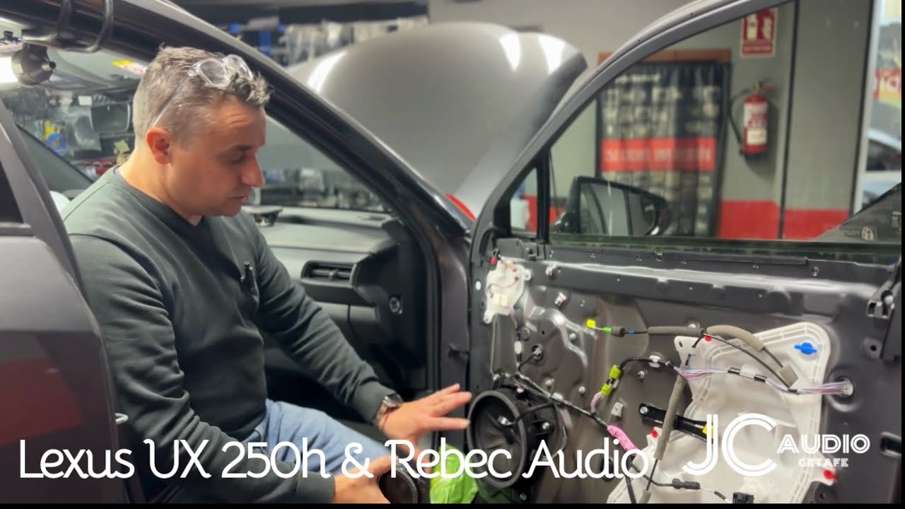 Lexus UX 250h & Rebec Audio