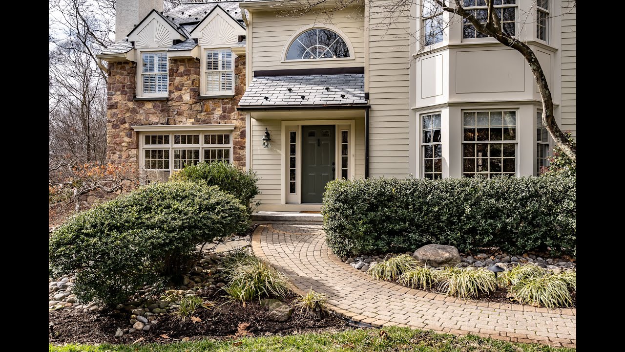 795 Tree Ln | Gorgeous Home For Sale in West Chester, PA 19380 | Holly Gross Group Real Estate