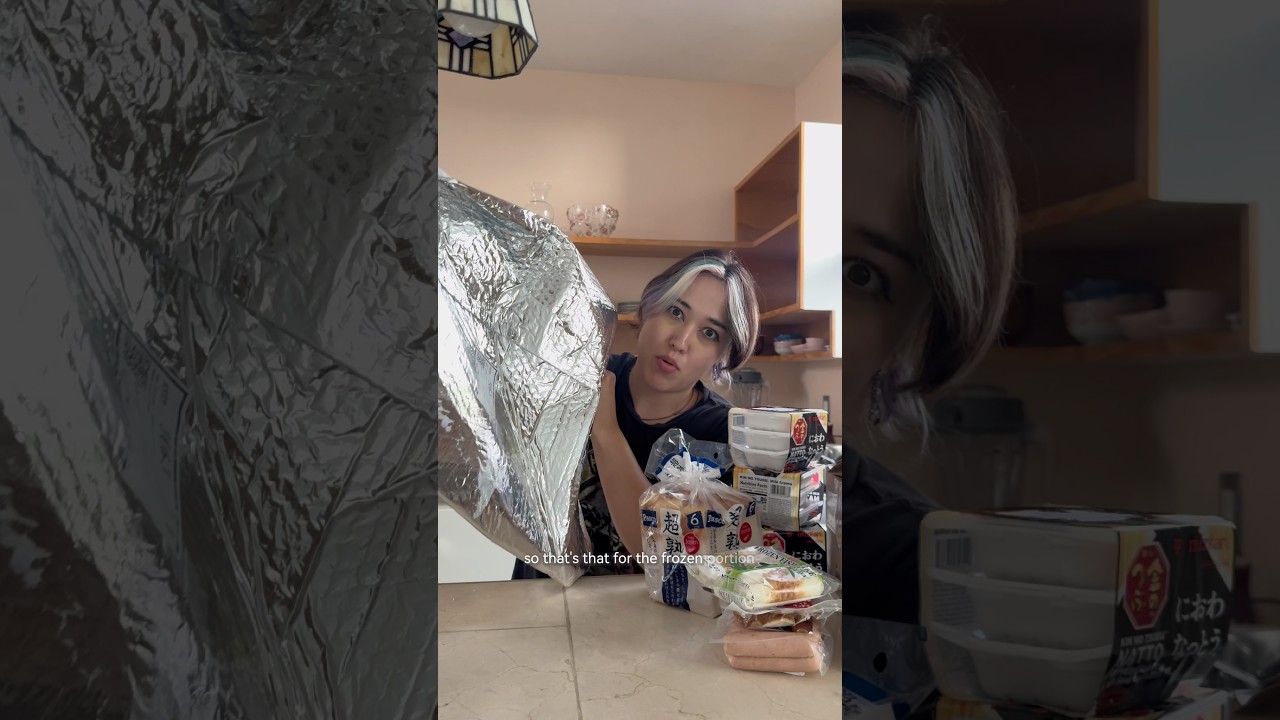 My mom surprised me with Asian groceries #onlinegroceries #asianfood #japanese #unboxing