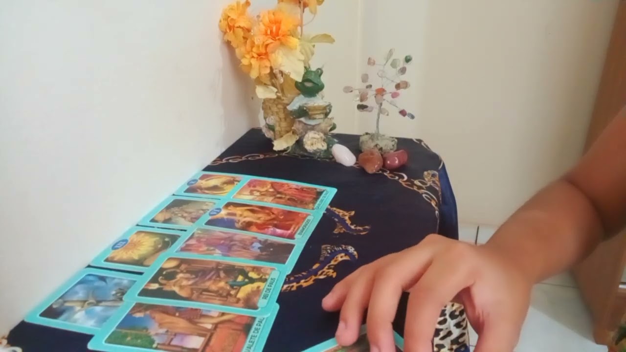 ESCORPIÃO♏COM A BOLA TODA😍SIM VOCÊ FLECHOU DUAS ALMAS QUE ESTÃO DISPUTANDO SEU AMOR💘LOUC@S DE PAIXÃO