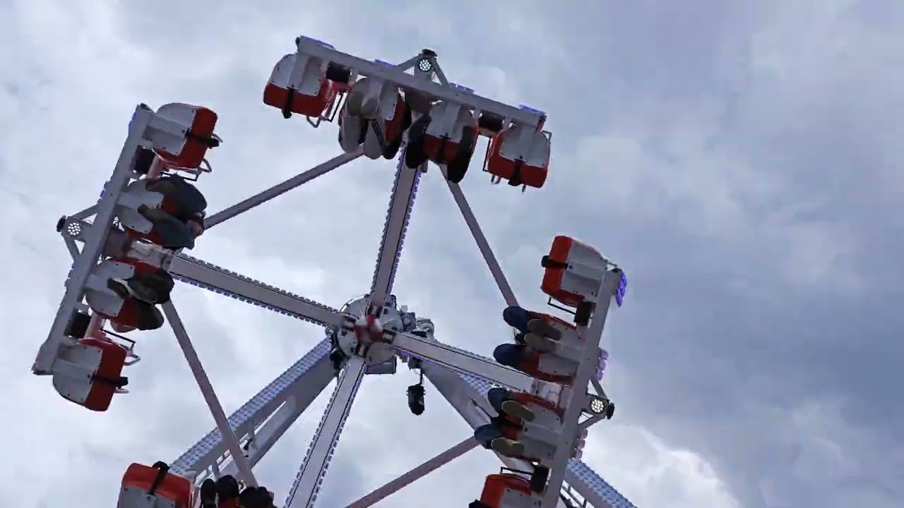 Matějská pouť 2025 - ATRAKCE EXTREME GTA / ATTRACTION EXTREME GTA OFF-RIDE