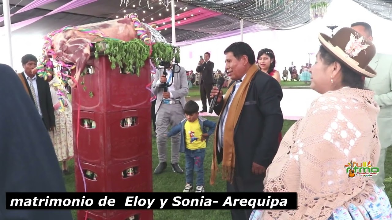 Matrimonio de Eloy y Sonia en Arequipa, full ritmo corriendo la cancha