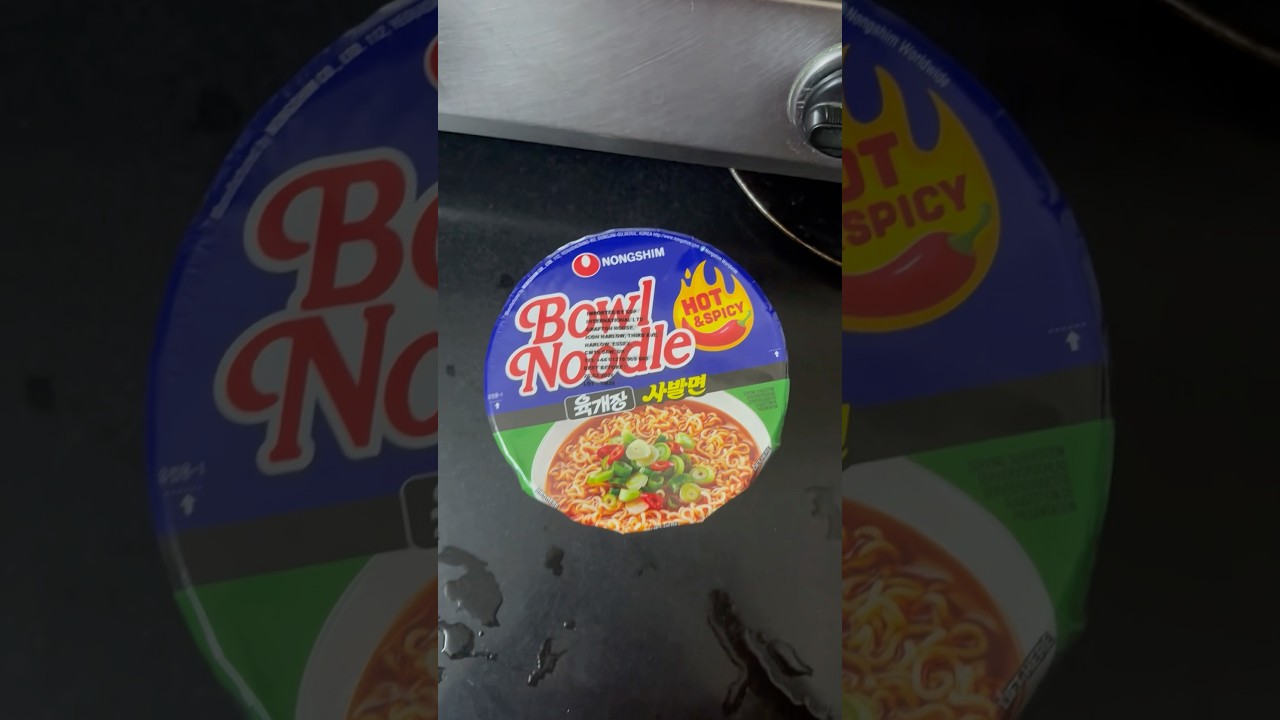 Trying Nongshim Bowl Noodle #nongshim #noodles #instantnoodles #noodlebowl #ramen #nongshimredforce