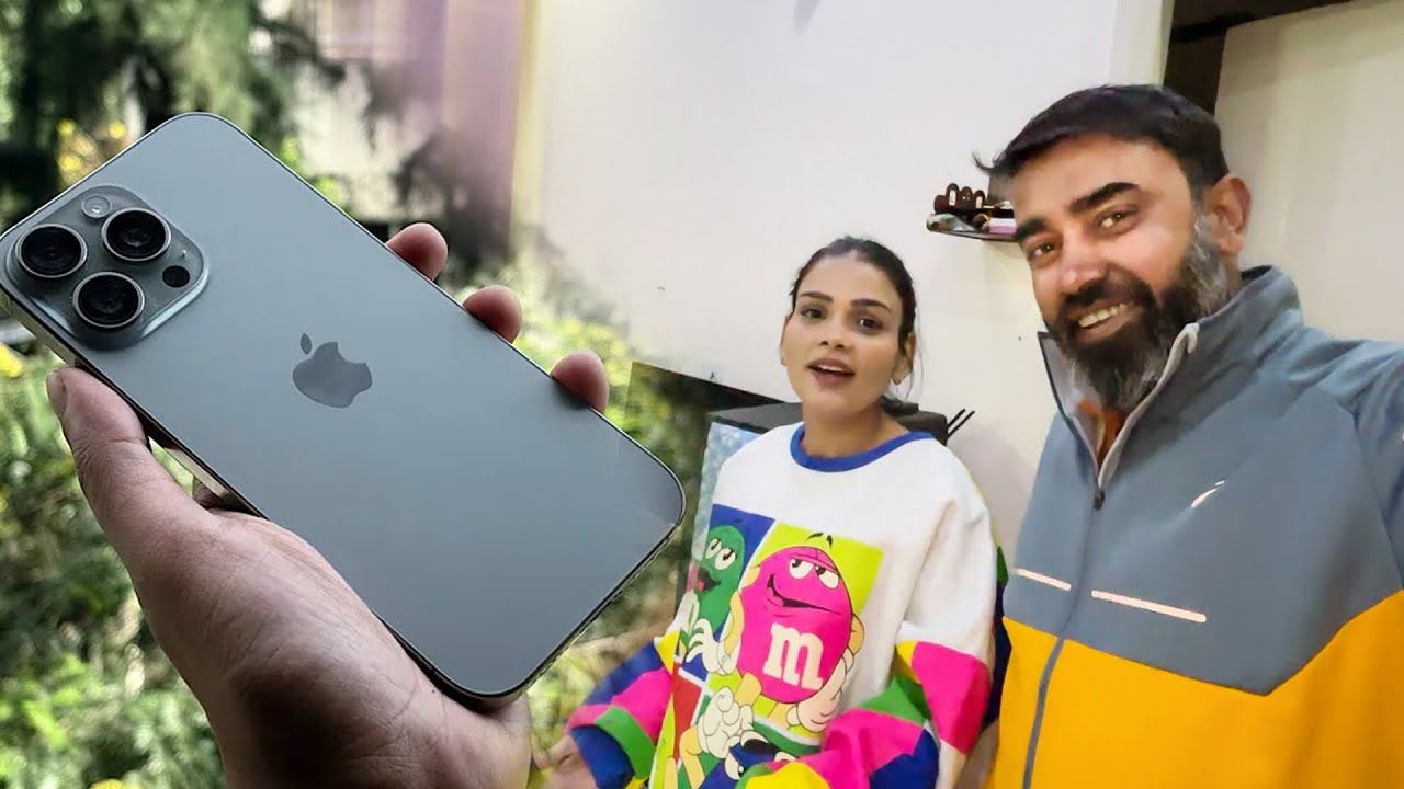 Payal Ne Dia Iphone Gift