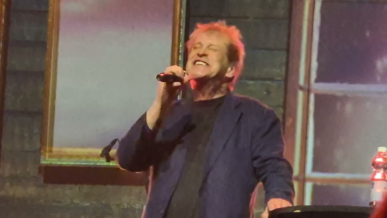 Eppu Normaali Linnunradan laidalla live Logomo Turku 14.2.2026