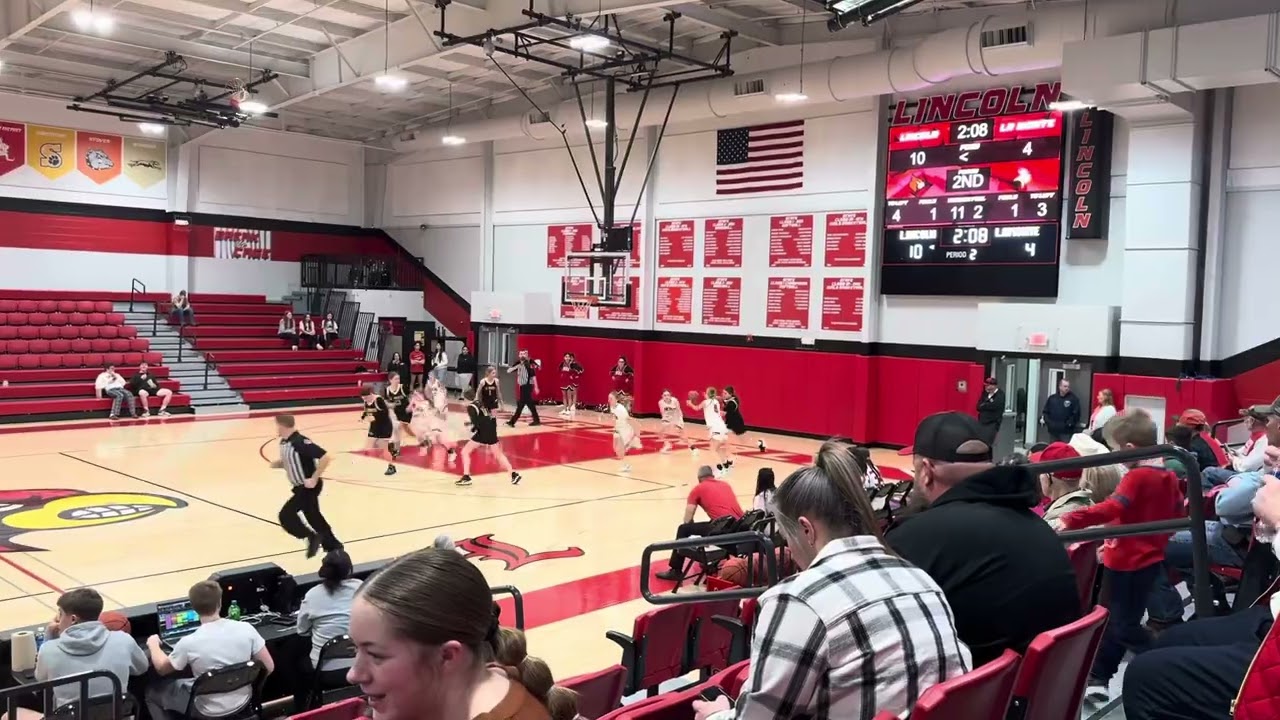 La Monte vs Lincoln middle school girls basketball game ￼