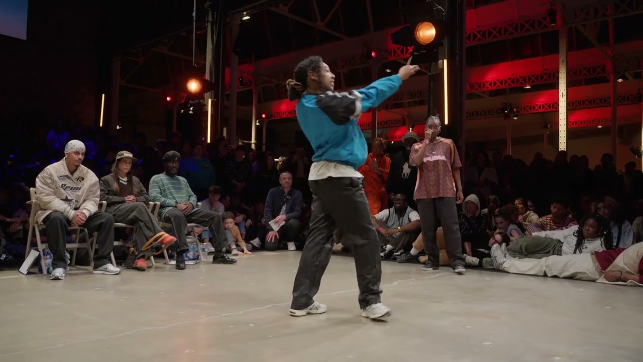 1/4 finale POPPING : PARIS CROSSLEY (GBR) VS YOUYOU (FRA)