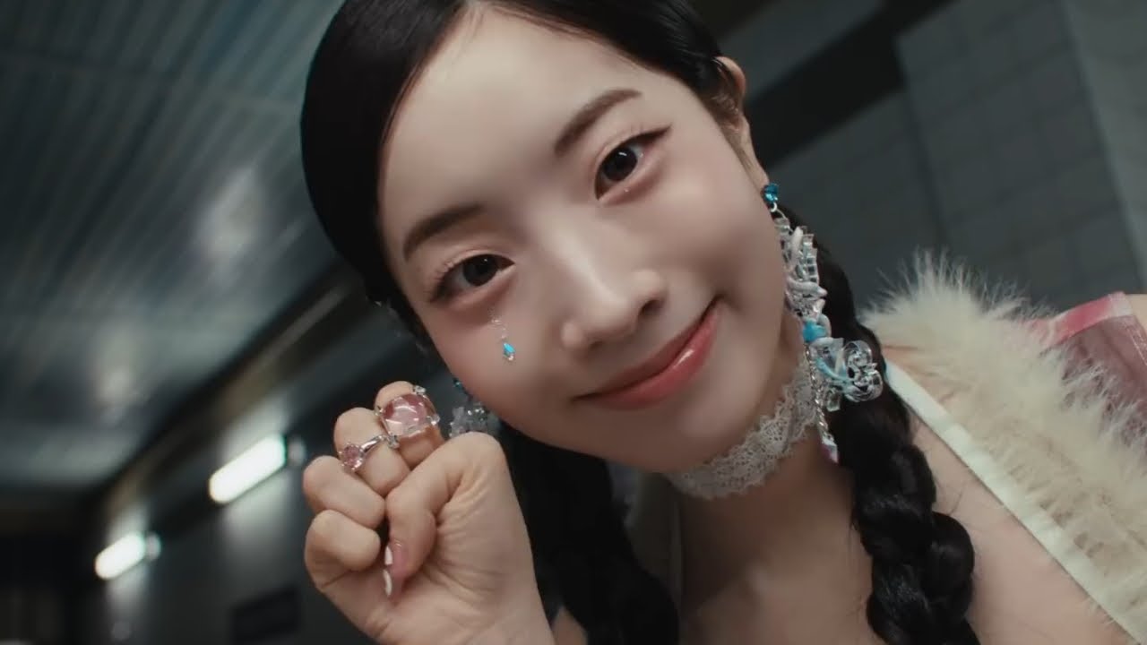 TWICE 