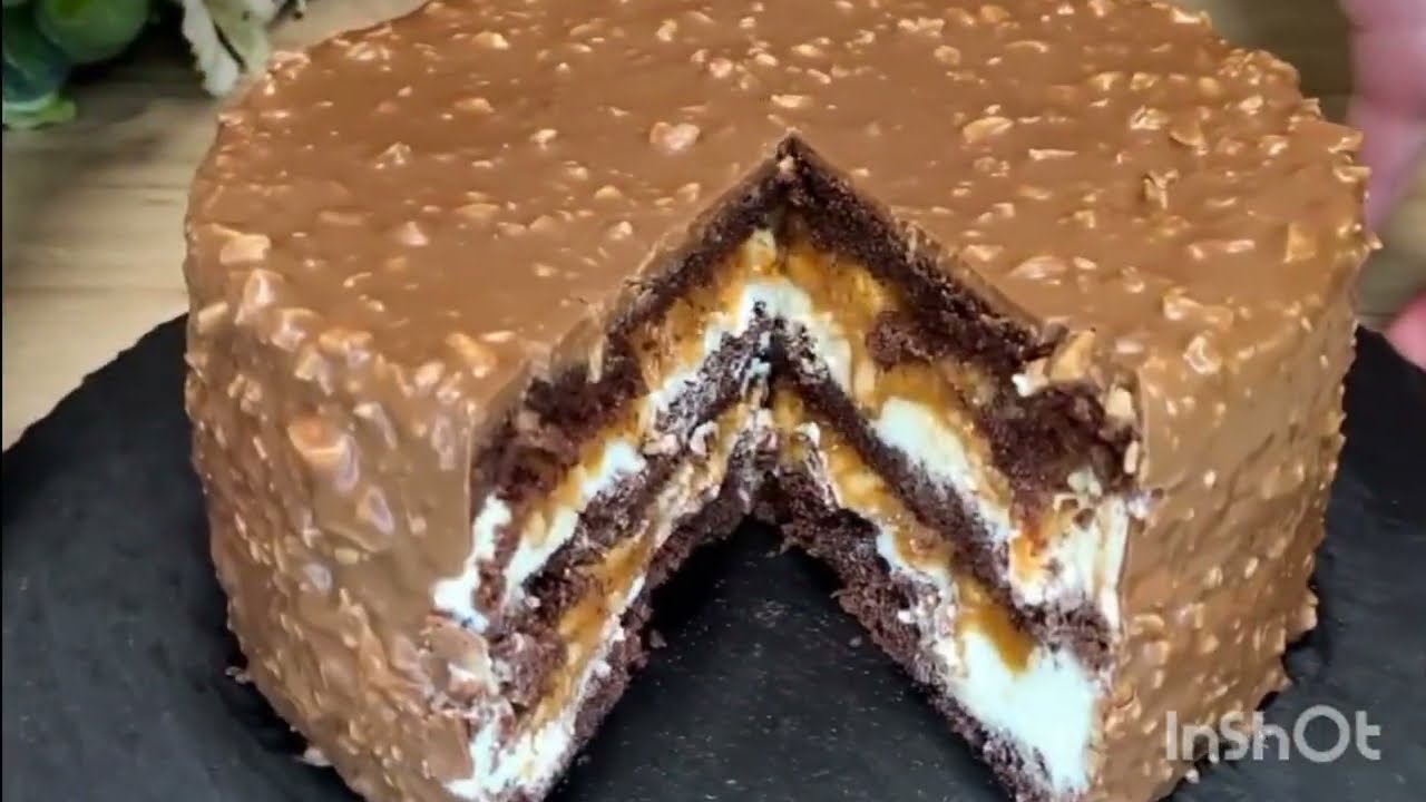 Novo! Bolo de Snickers que derrete na boca! Simples e muito  saboroso!