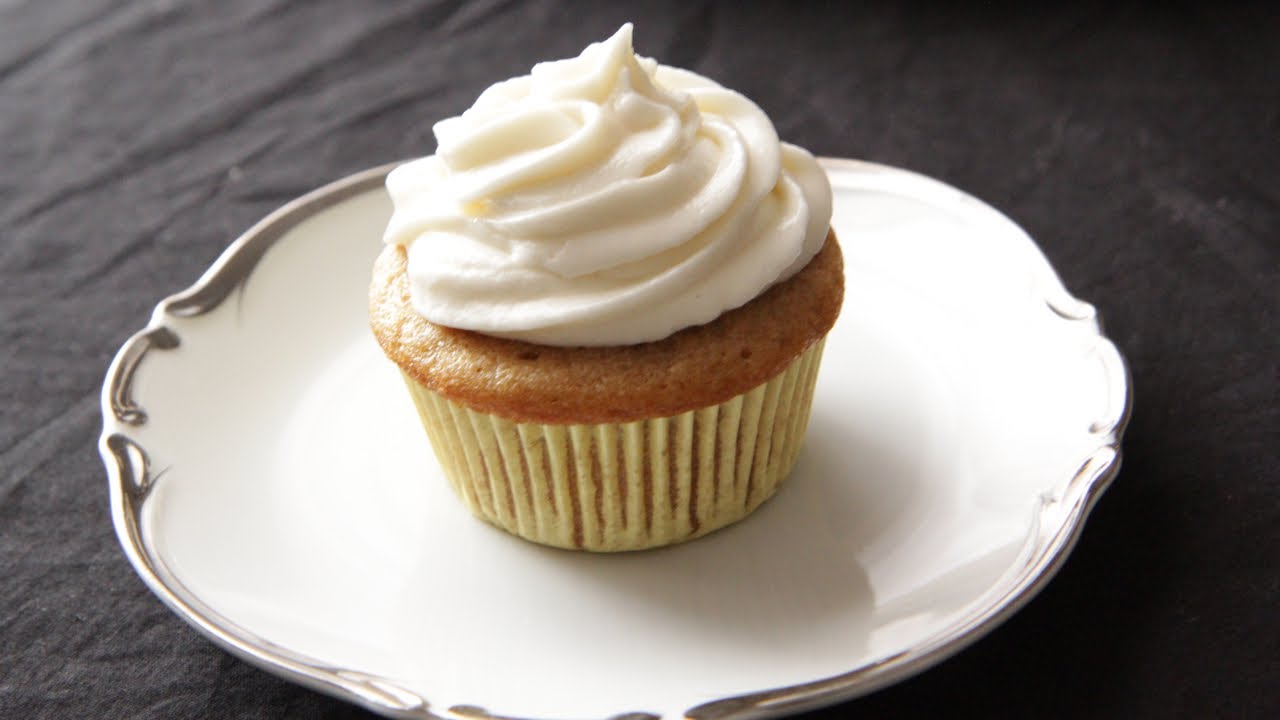 Vanilla Cupcakes Recipe with Buttercream Frosting - The Cupcake Project
