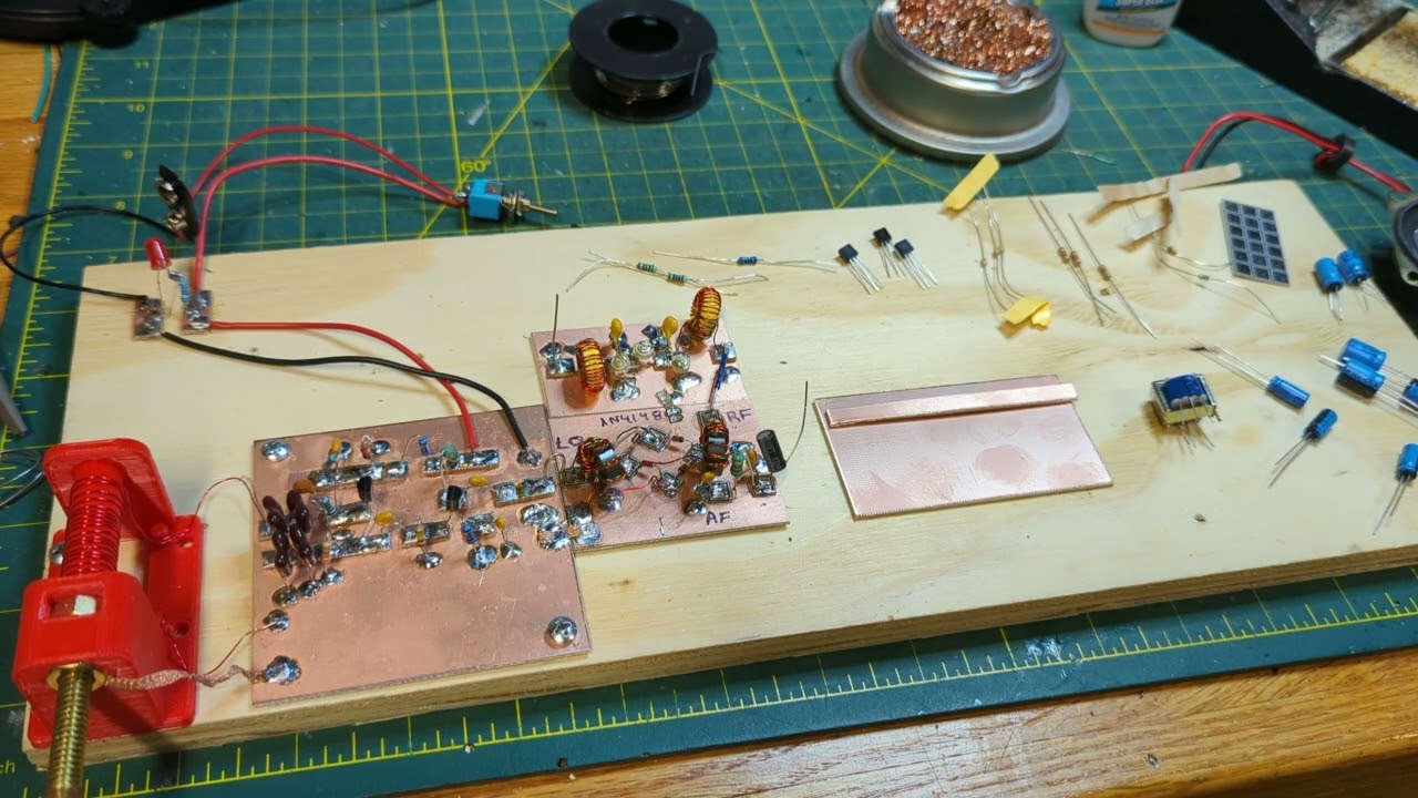 SolderSmoke Direct Conversion Receiver Challenge #5   Audio Amp