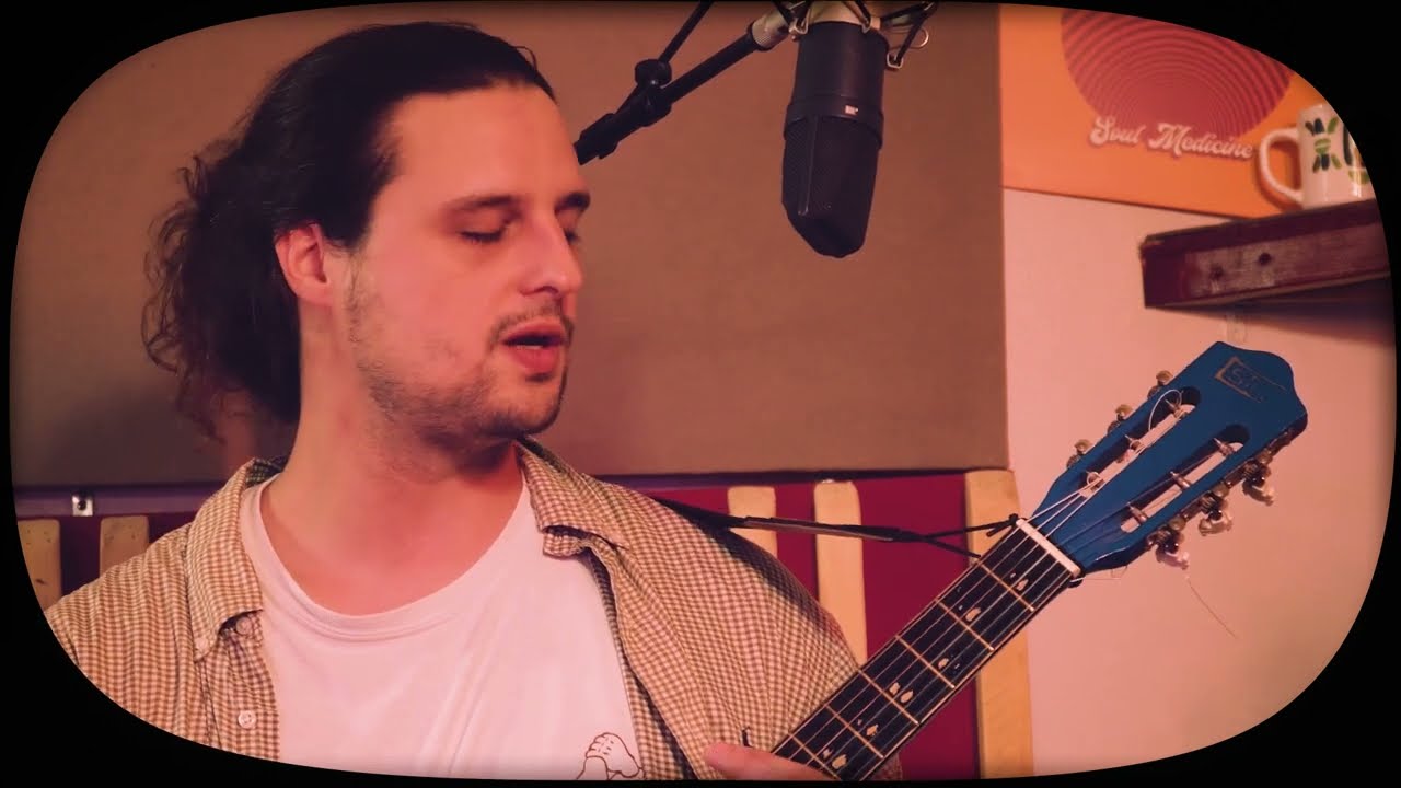 Pinnacle Sound ft. Emanuel - Menorah (acoustic version) [Smokey Room #9]