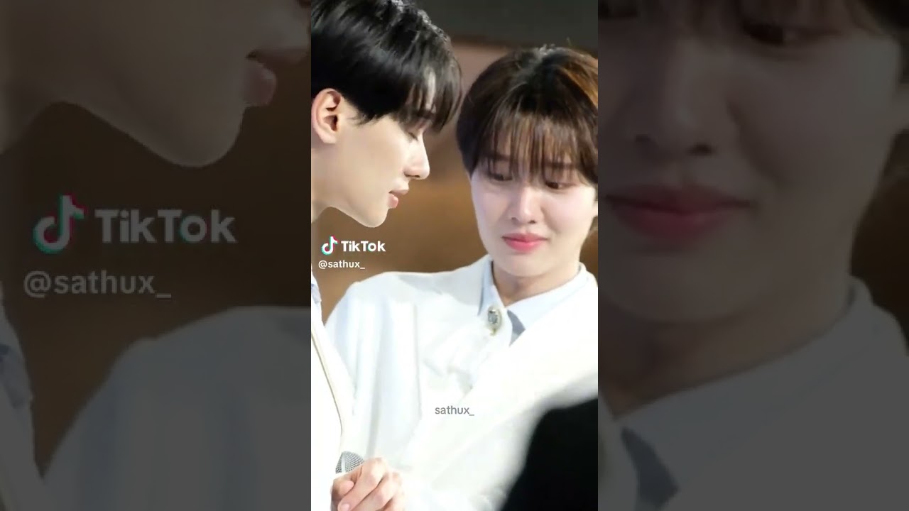 Jealous boyfriend side eyes😎😒