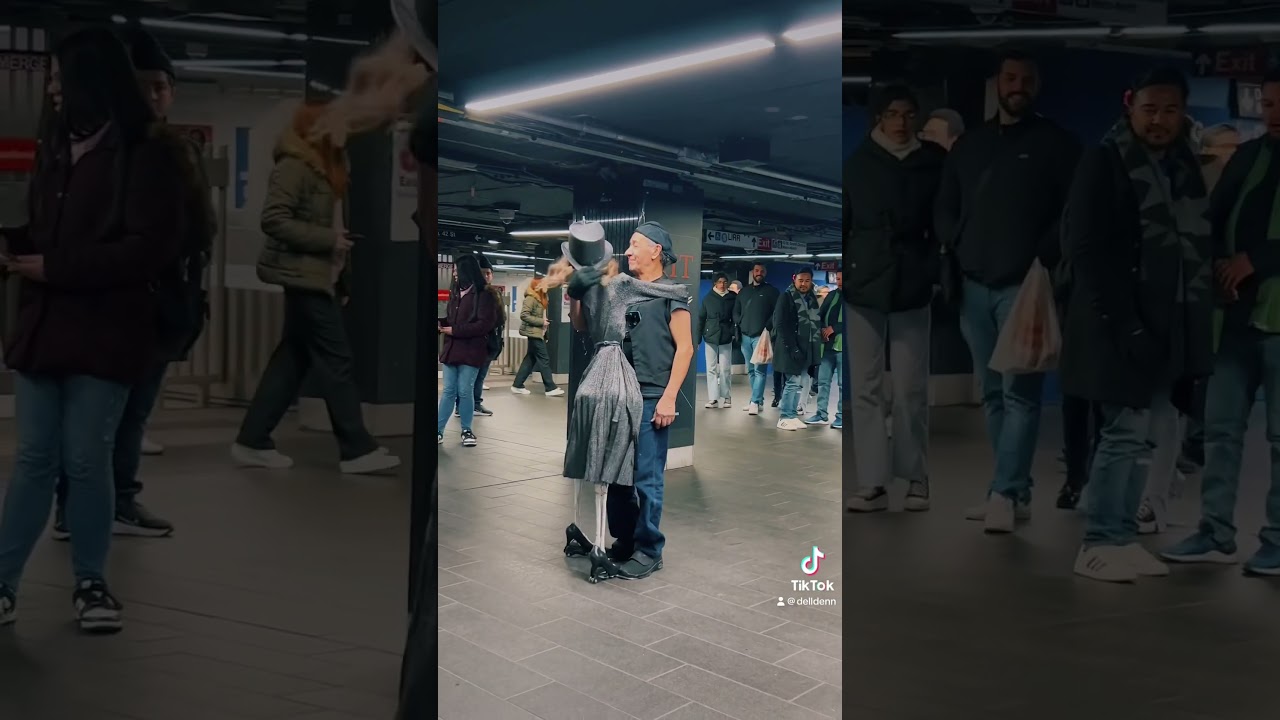 New York City subway Scene #dancewithskeleton #newyorkcity #subway #entertainment #shorts #nyc #fyp