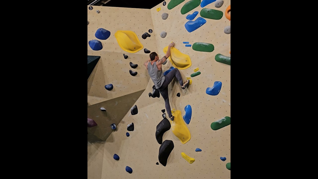 eddy.oduber bouldering @ boulderhal Kunststof