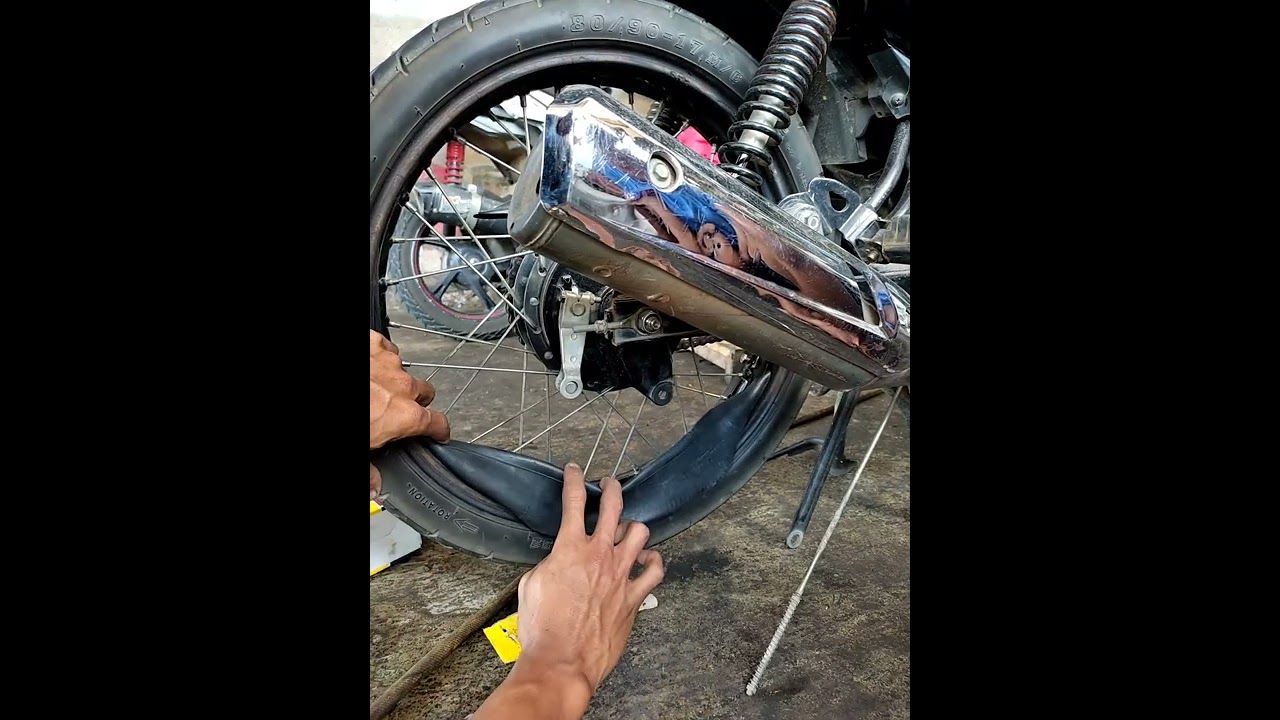 Cara mengganti ban dalam supaya ga kejepit
