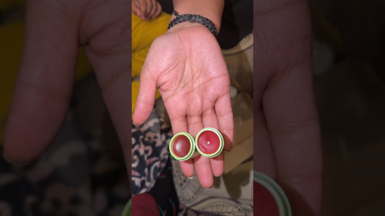 ये क्या मंगाया हमने।।क्यूट लिपग्लॉस।lipbalm # lipgloss 