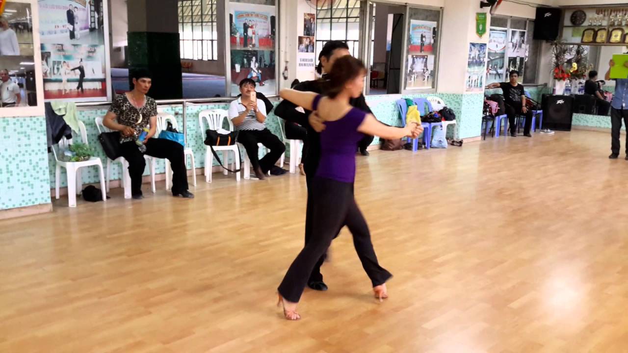 Tập bước Tango salon Quang Lục Kim Oanh