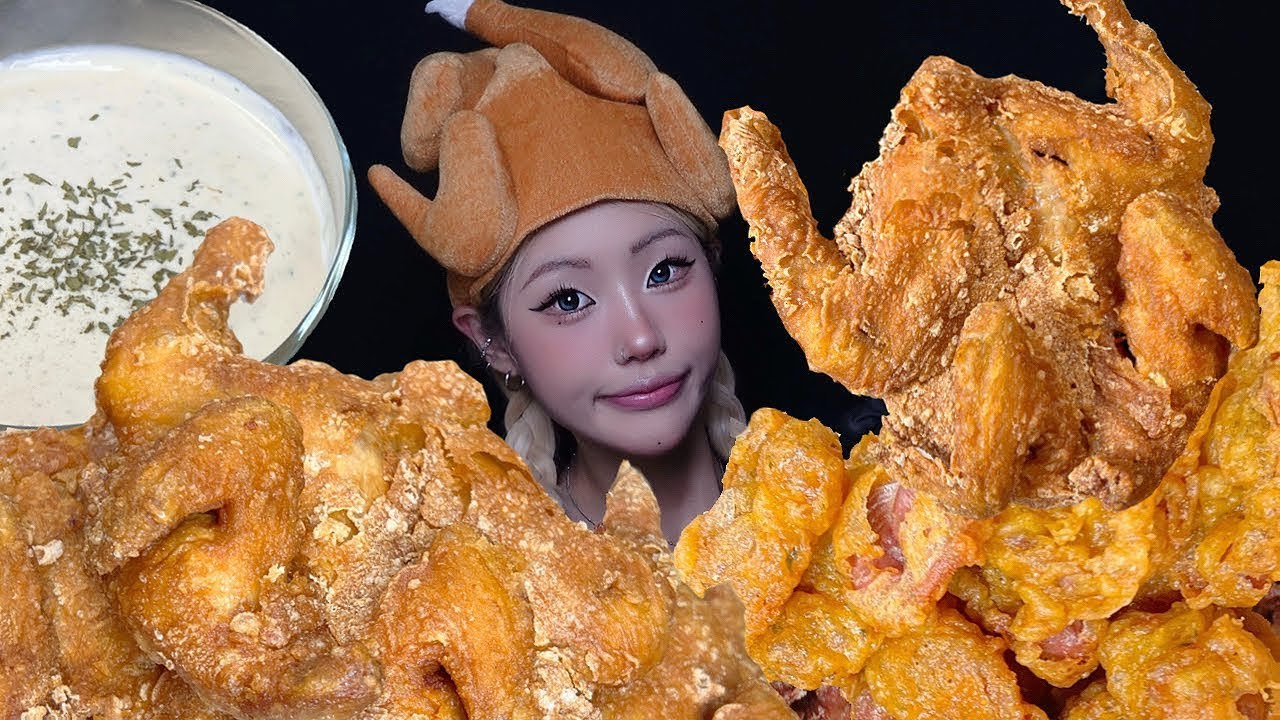 뼈까지 와그작 씹어버리는 옛날통닭 먹방 (ft. 나의 최애소스는?)  Deep fried WHOLE Chicken MUKBANG ASMR