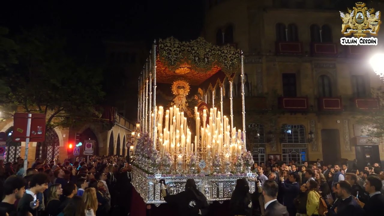 GRACIA Y AMPARO | Hermandad de los Javieres - Calle Cuna con Orfila - SEMANA SANTA SEVILLA