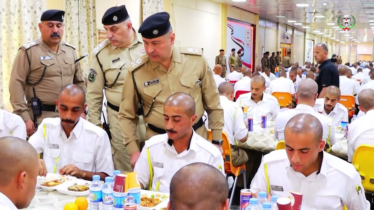 زيارة عميد الكلية اللواء الدكتور عدي سمير الى مطعم الكلية دورة 69