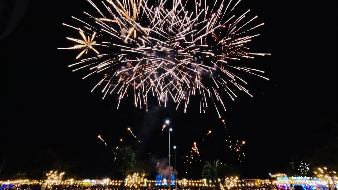 SM Mall of Asia Grand Fireworks Spectacle - January 31, 2026 | Platinum Fireworks Inc.