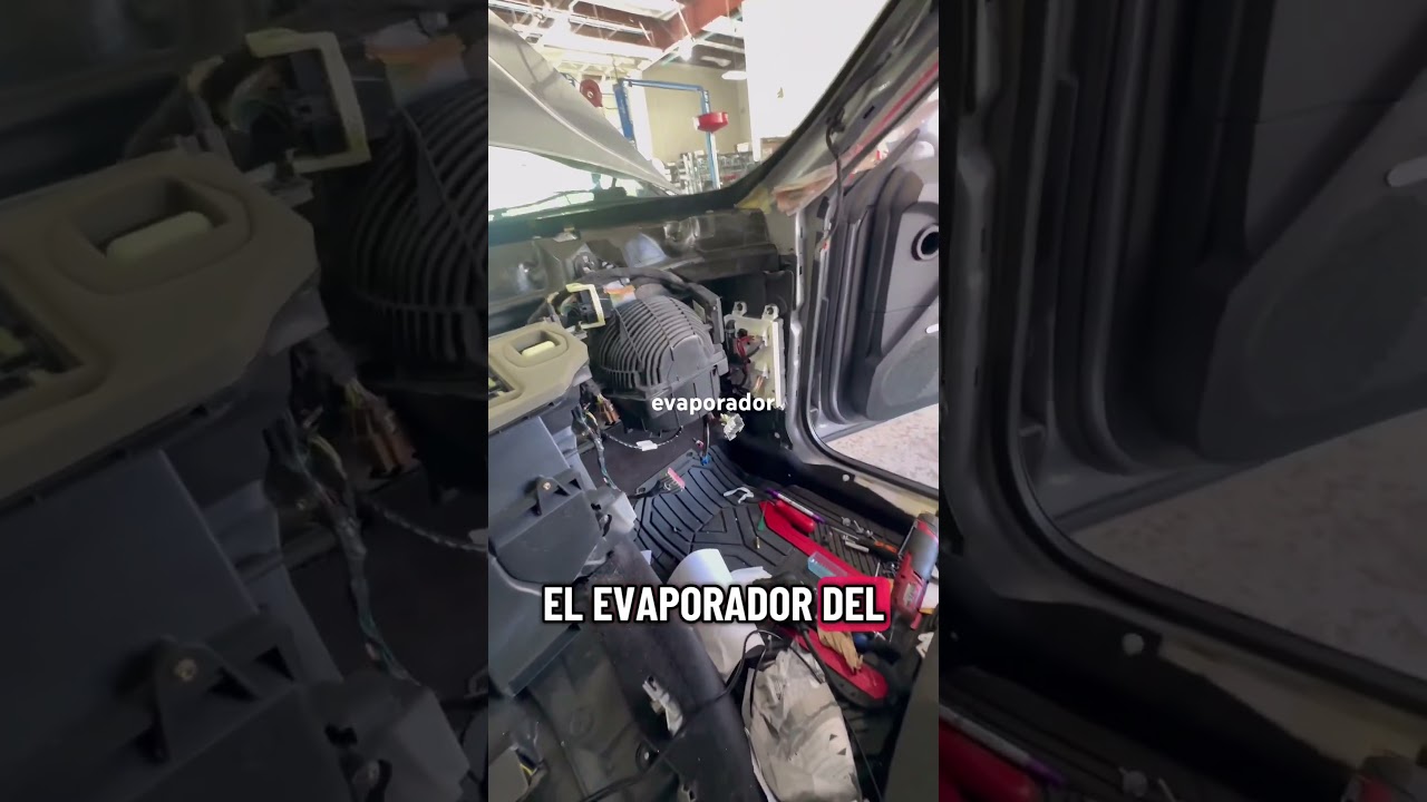 2017 Dodge Challenger A/C evaporator replacement.  Cambio de evaporador #automobile#dodge