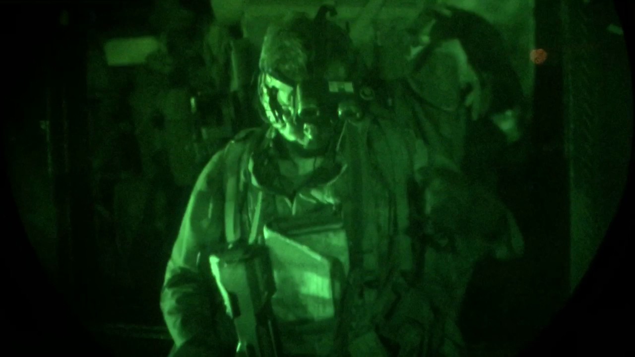 2°RH - Patrouille de recherche profonde déposée en hélicoptère