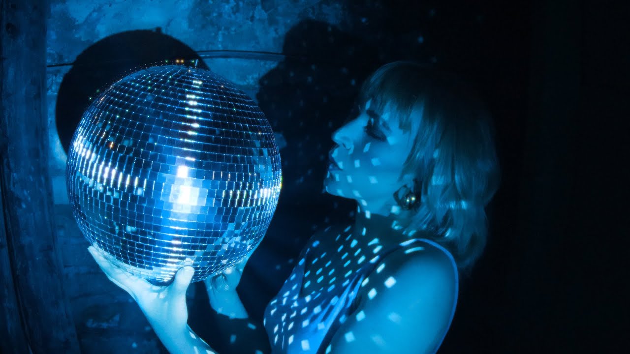 Leila Jane - TIGHTROPE (Official Video)