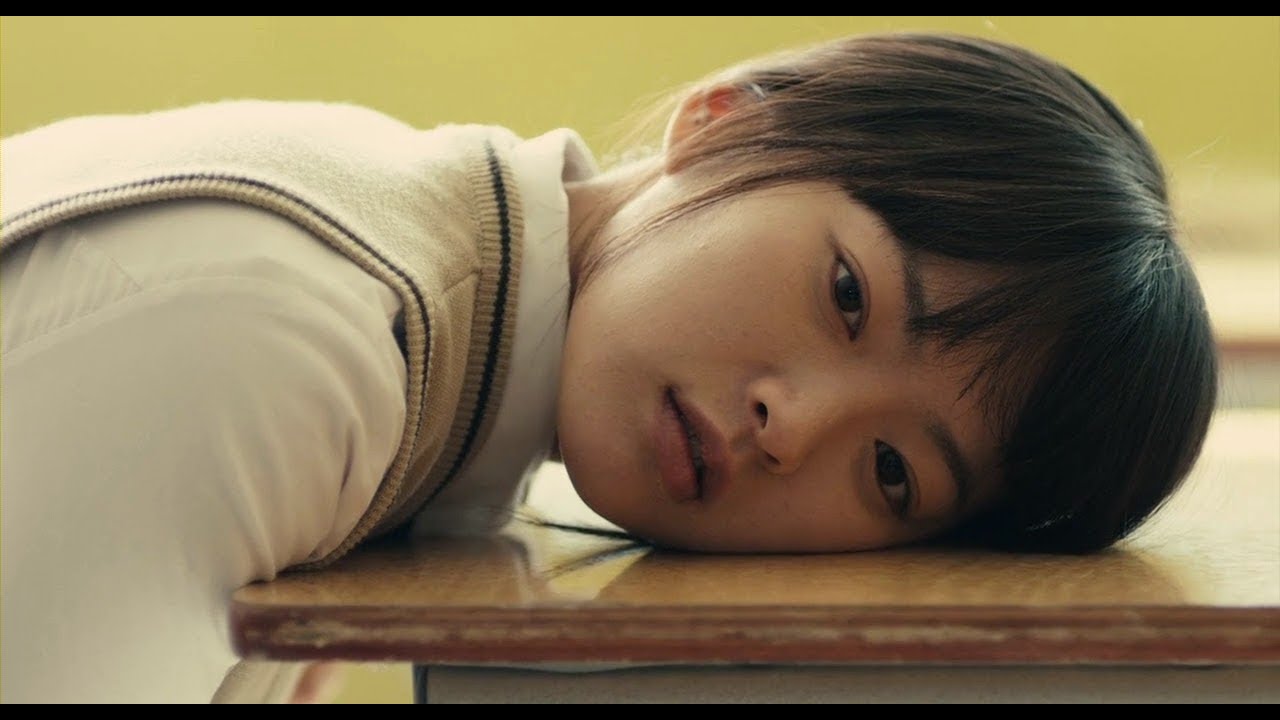 Почему она боится камер? // Клип к фильму 