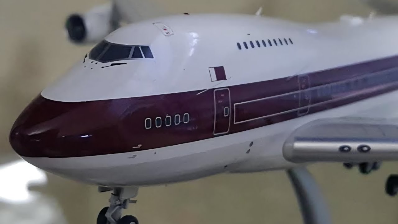 Boeing 747-SP Qatar Emeri Flight VP-BAT Inflight 1/200