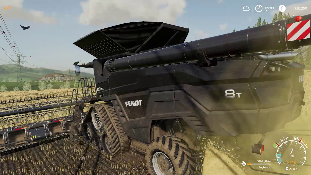 Mårten skördar sojabönor med en Fendt Ideal 8T i FS19.