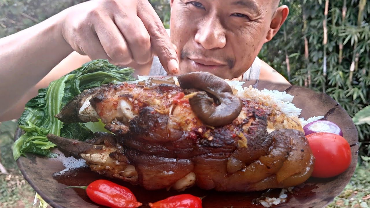 NAGA STYLE BUFFALO FEET DELIGHT || HUGE BUFFALO FEET RECIPE