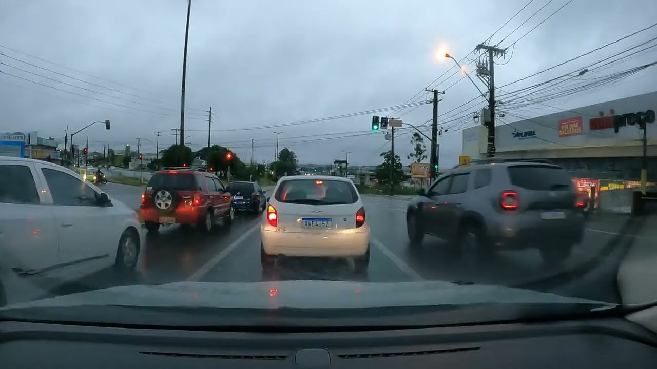 Dirigindo na chuva com passageiros que tem História pra contar