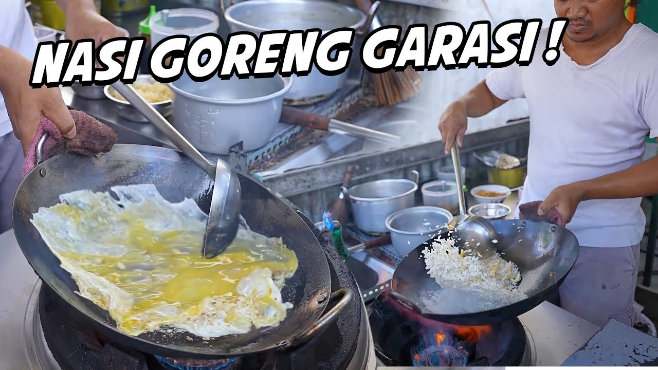 DARI GARASI RUMAH DALAM GANG, MANTAN CHEF BERHENTI UNTUK BIKIN NASI GORENG !