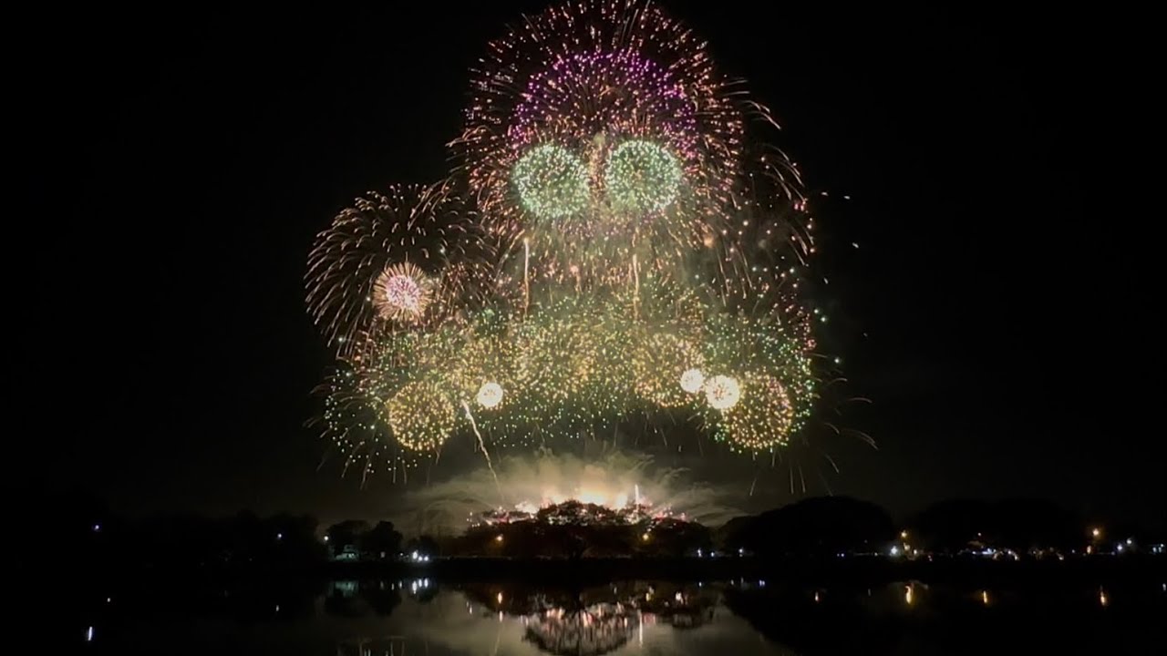 การแสดงพลุเฉลิมพระเกียรติ “The Legacy of Light – Light for Humanity” จังหวัดน่าน