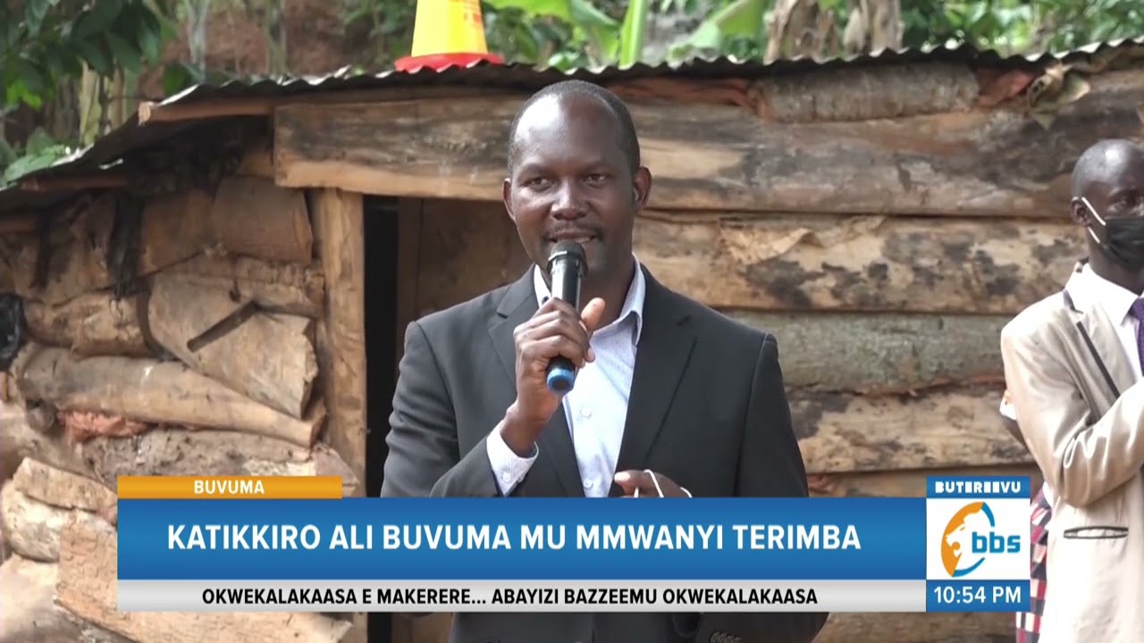EmmwanyiTerimba  Katikkiro Ali Buvuma Mu Mwanyi Terimba, Asabye Abavubi Okwettanira Okulima